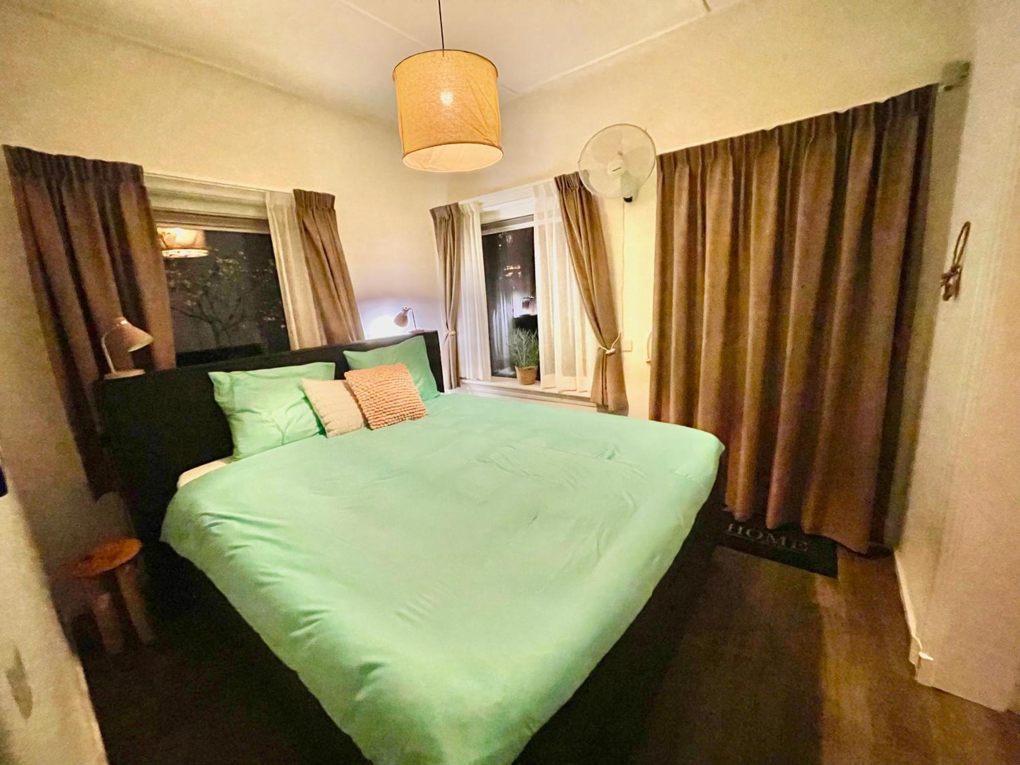 Guesthouse Villa De Eikhof Хенгело Экстерьер фото