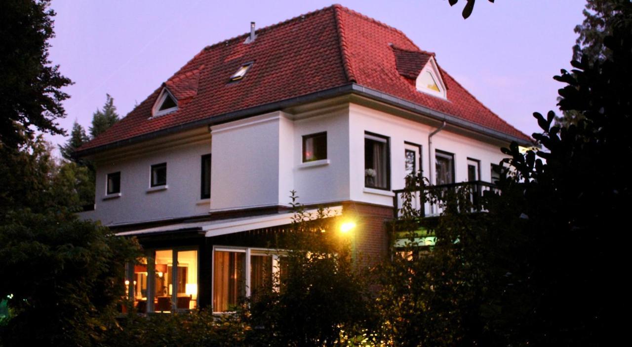 Guesthouse Villa De Eikhof Хенгело Экстерьер фото